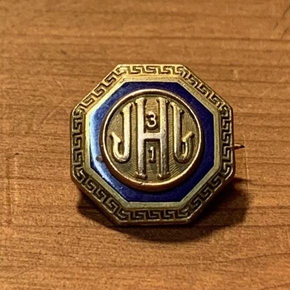 Antique 1920-1930 High School Pins & Pendant, Tonawanda, National Honor Society - Picture 13 of 16